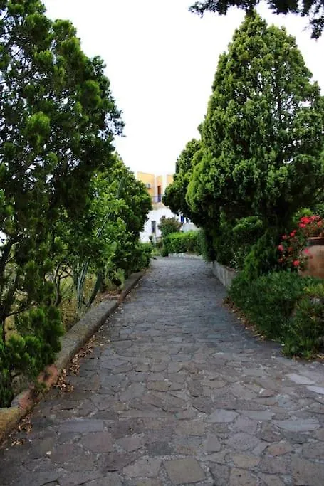 Villa La casa del Capitano, l'uomo e il mare ... Città di Lipari