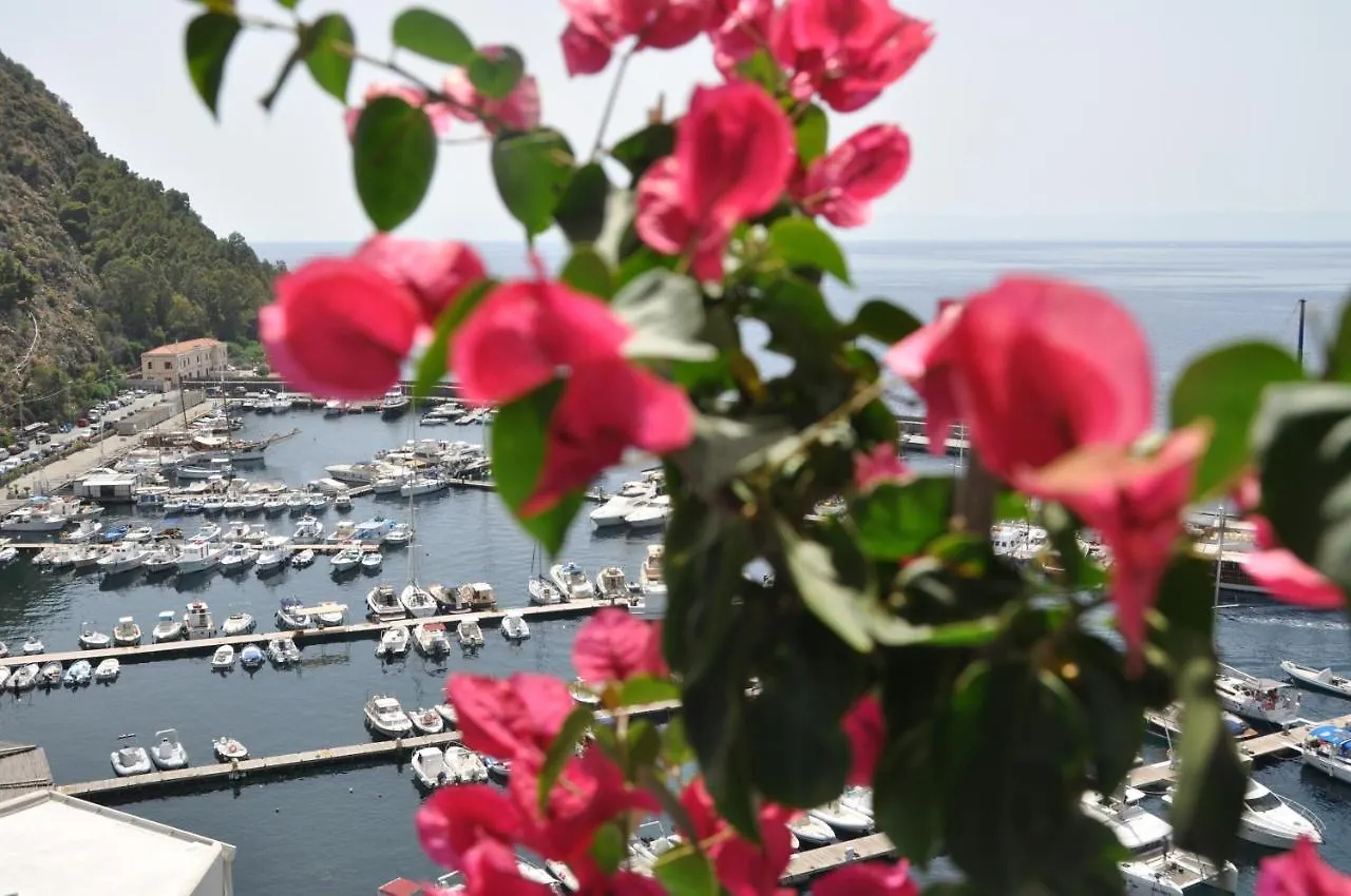Villa La casa del Capitano, l'uomo e il mare ... Città di Lipari