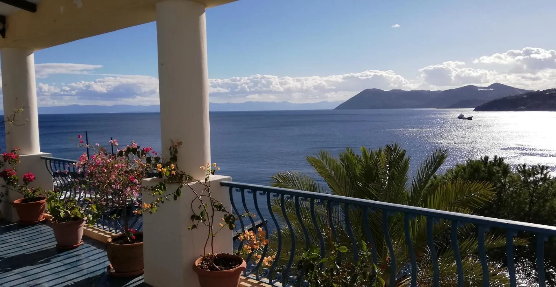Villa La casa del Capitano, l'uomo e il mare ... Città di Lipari Italia