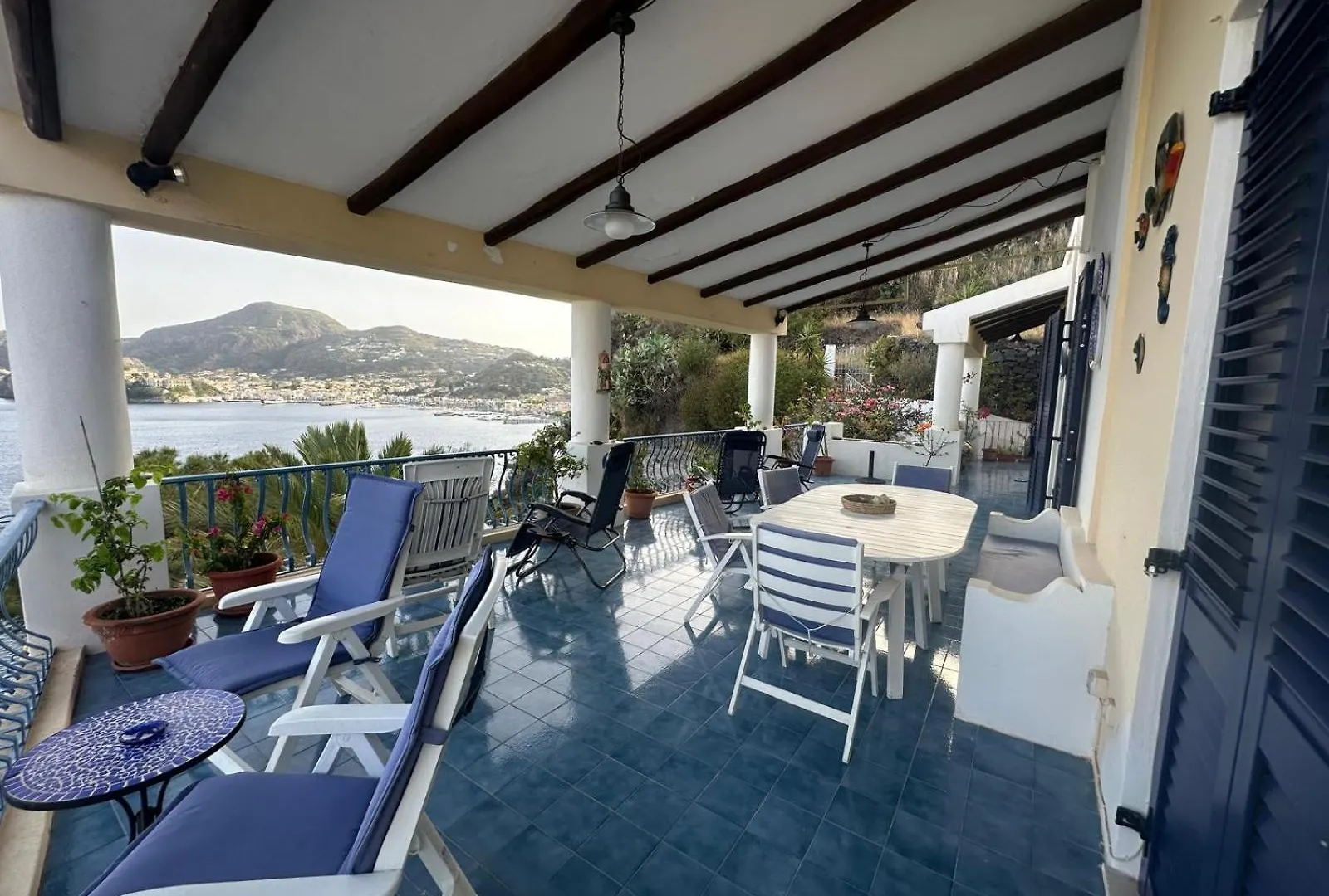 Villa La casa del Capitano, l'uomo e il mare ... Città di Lipari 0*,